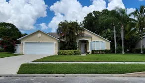 Luxury 3-Bedroom Home near Beaches with Pool - Image 3