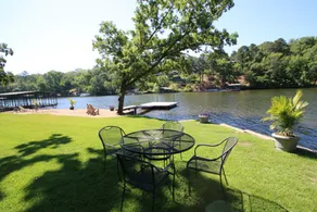 #01 - Lakeside Experience 1bedroom - 2 beds - Image 3