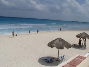 SUITABLE WITH PRIVATE BEACH IN CANCUN - Image 3