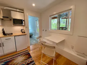 Sunny Studio in Gorgeous North Berkeley Hills - Image 5