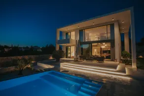 Villa Maris - Luxury Villa with Pool - Image 3