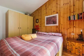 Perfectly located flat with wifi and forest view! - Image 4