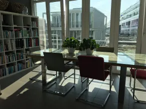 Large and cosy house on the water: free Parking - Image 5