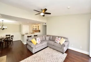 CITY CONDO - Image 2