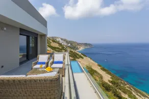 Amfitriti Luxury Villa - Image 2