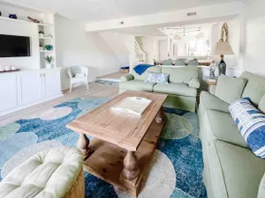 Spacious Redone Villa across beach near sanctuary - Image 2