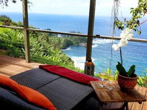 2 soveværelser / 2 bad Oceanfront Cliff House On Hamakua Coast - Image 5