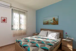 Live by the sea at House Myrtos - Image 3