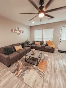 NRG World Cup HQ|5mins away|modern home|no stairs - Image 4