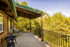 Country Blue Lake View Log Cabin - Image 3