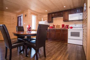 Oceanside Cottage - 2 Bedroom - Image 5