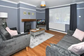 Orion House - sleeps 6, driveway, garden - Image 4