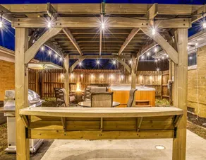 Stylish cozy Bungalow near beach and Nat'l Park - Image 4