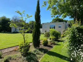 Large Country House with Hot Tub, Pool Table, and Log Burner - Image 2