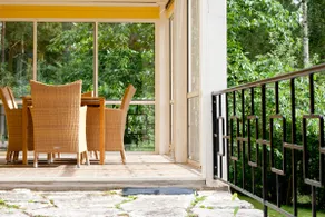 Lakefront house with beach, jetty, and rowing boat - Image 4