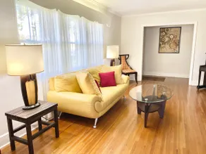 Greenhouse Studios very cozy and minutes from Uptown, Airport, Whitewater Center - Image 3