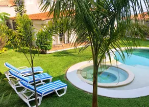Privacy, Large Terrace and pool with boiler. - Image 3