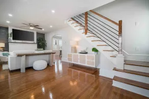 Stunning renovation, BEACH BLOCK, walk to everything! - Image 2
