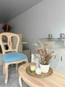 Modern commercial area, 1st floor, 2 bedrooms. - Image 2