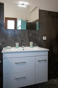 Irineos Apartments - Image 4