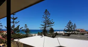 242 Steps to the Beach at Grange with Netflix and train to the City/Cricket - Image 5