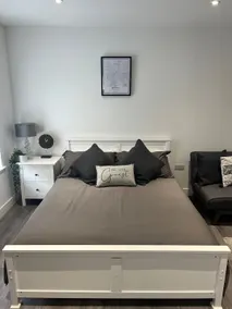 Abbotsbury 1 bed studio opposite UWE free parking - Image 5