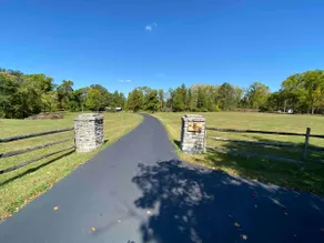 18 Acre Farm - Pickleball, Pond, Outdoor Kitchen - Image 4
