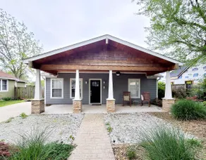 Private Cottage - Perfect Location & Comfort - Image 3