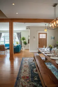 Vibrant Downtown Estate with Parking - 8 Bedrooms - Image 5