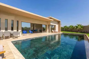 Beautiful modern villa – heated infinity pool - Image 3