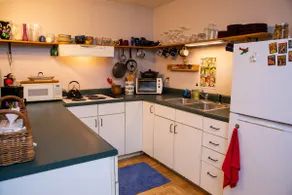 Woodsy hideaway apartment - Image 2