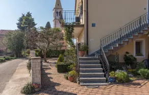 Apartment Orzan with Balcony and Sea View III - Image 3