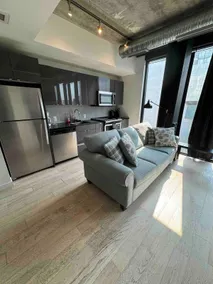 Cozy Bright Downtown 1 bed wifi laundry - Image 3
