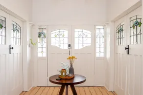 Luxe Home|3 Bed|3 Bath|Wood Fire|Air-Con|Sleeps 8 - Image 5