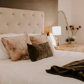 One Of A Kind Spacious Downtown Penthouse - Image 5