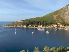 Just By The Sea ! One bedroom+Studio, Free parking - Image 2