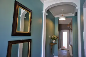 Fantastic 2 Bedroom, Spacious and Great Location! - Image 5