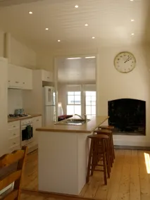 ALANDRA - Light Filled | Centrally Located |  Airconditioned - Image 4
