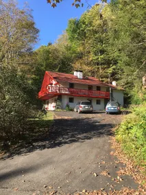Hilltop Catskills Farmhouse • Yoga • View - Image 3