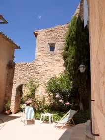 La Cure's Cabanon (Medieval Studio B&B) - Image 2