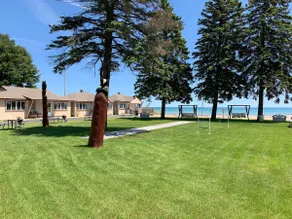 Cottage Cove · Lake Huron Beach Cottage No. 5 - Image 3