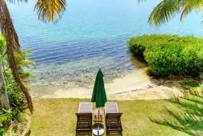 SeeSea Waterfront Villa - Image 4