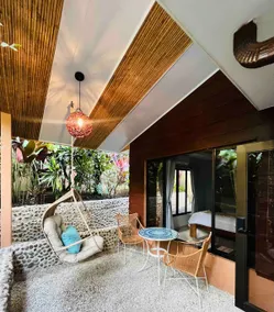 Lush Cabana in La Fortuna with Jacuzzi, Pool & Gym - Image 4