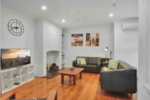 4 bedroom house - Walk to Southbank - Image 3