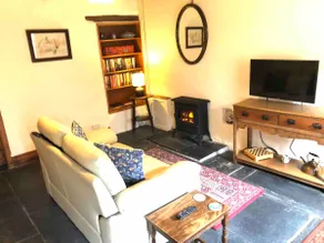 Honeysuckle cottage, dog friendly, quiet location. - Image 3