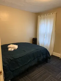 King size bed-One side of duplex - Image 5