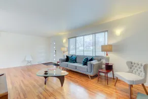 Exceptionally clean, well equipped home in Dayton. - Image 3