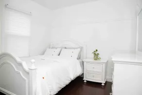 Warm and modern - Image 3