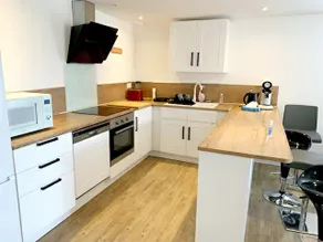 Beautiful Air-conditioned Apartment in the heart of the village - Image 2