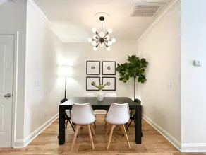 Spacious, Modern 3BR Home Near Downtown/Airport - Image 3